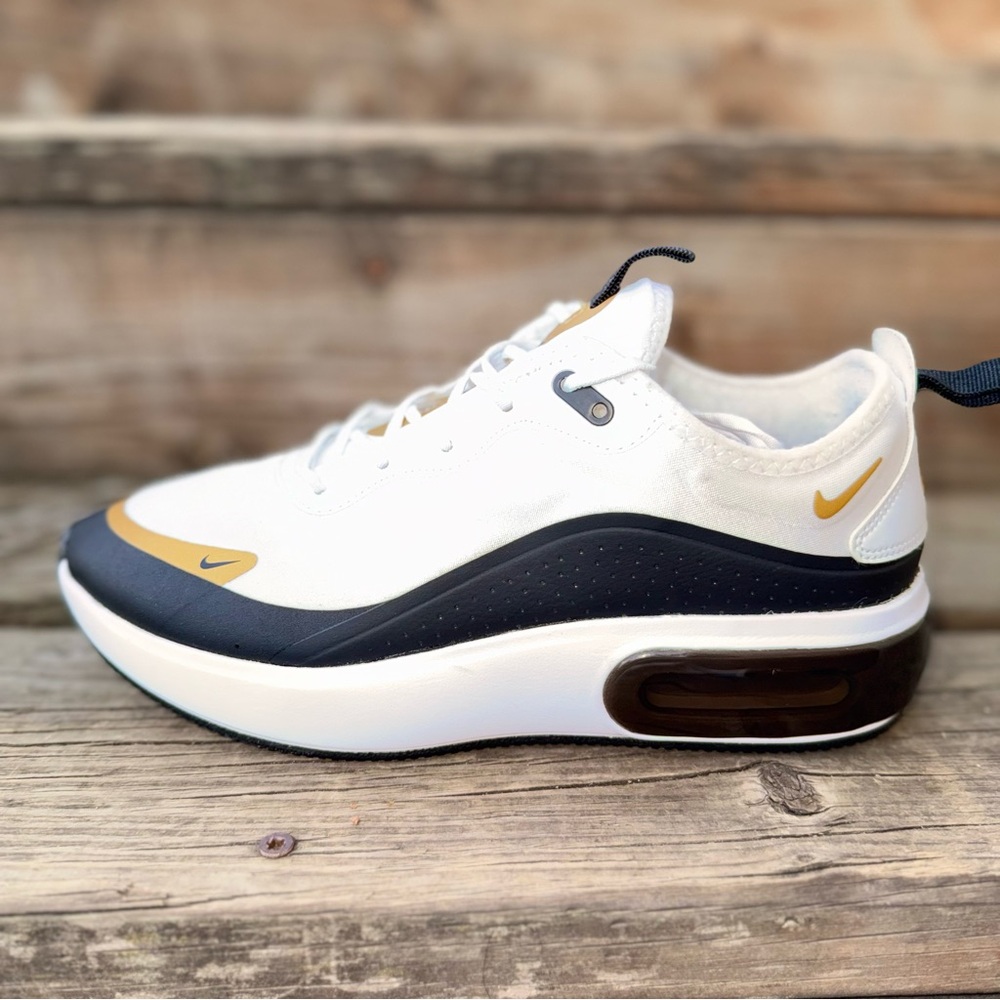 Nike Air Max Dia Women's Size 9 Sneakers - White/Black/Metallic Gold AQ4312-107